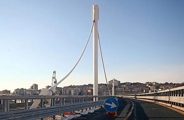 Z gradbenimi deli želijo okrepiti stabilnost vpadnice.