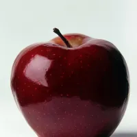Namesto sladkarij se potolaži z jabolkom.  