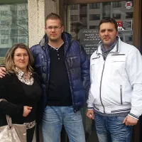 Violeta, Mile in Damir Zukič (z leve) so si  po pol leta, kolikor je trajalo sojenje, oddahnili. Sodišče jih je na prvi stopnji oprostilo vseh obtožb.