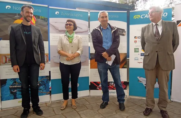 Mladi, ki so v MKC-ju sooblikovali program, nestrpno čakajo, 
kdaj bo občina odprla vrata tega priljubljenega kluba. Verjetno ga bo preimenovala v Center mladih Koper, v njem pa 
bodo prostor našli tudi otroci in mladi, ki niso del koprske 
alternative.
