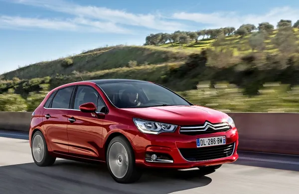 Nov sprednji del citroena C4  ...