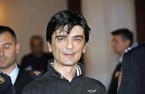 Šibeniško sodišče je tudi v ponovljenem postopku obsodilo 
voznika tovornjaka Dragana Paravinjo na 40 let zapora zaradi 
poskusa posilstva in umora najstnice Antonije Bilić.