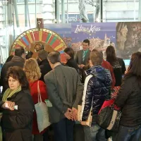  Po pričakovanjih je največ zanimanja italijanskih obiskovalcev pritegnilo kolo sreče Casinoja Portorož. Italijani 
namreč veljajo za velike ljubitelje iger na srečo.  
