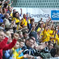 Dvanajsti Kopra, nepogrešljiva pomoč s tribun.