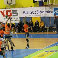 Ta dvoboj najboljših strelk med Tino Rojc (bela, Mlinotest) in 
Mirjeto Bytyqi (24) je sicer dobila Koprčanka, a se je  na koncu 
veselila Ajdovka.