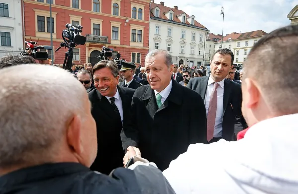 Turški predsednik Recep Tayyip Erdogan se je v Ljubljani 
sestal s političnim vrhom. 