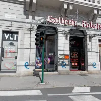 V Trstu se je razplamtela vojna zoper grafitarje
