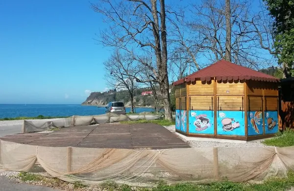 Priljubljena lokacija v Valdoltri čaka na najemnika. 