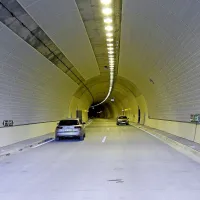 Skozi   Markovec bi  lahko promet  stekel  že konec maja