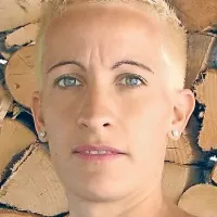 Tina Fratina Žagar: “Presenetilo nas je že to, da 
smo za gradnjo relativno velikega objekta s 
tlorisom štiri krat 2,5 metra izvedeli po naključju, 
ko smo z občinskimi strokovnimi službami reševali 
nek povsem drug problem.”