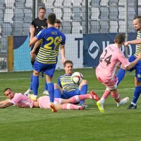 Koper kljub vsemu s prednostjo