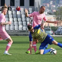 Koper kljub vsemu s prednostjo