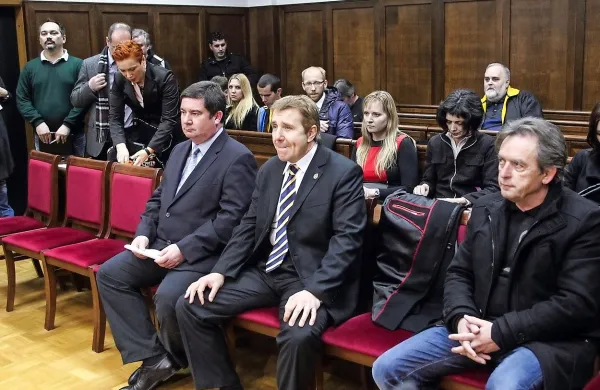 Dve leti in tri mesece po razglasitvi sodbe  se bo moralo sodno kolesje v  zadevi Orleška gmajna znova zavrteti. 