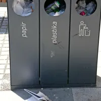 Prva kartonska škatla, ki jo nekdo odvrže v razdelek za papir, 
je tudi zadnja ...