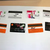 Združba, v kateri je sodelovalo 25 osumljenih, je s ponarejenimi bančnimi karticami prišla do več kot 370.000 
evrov. 