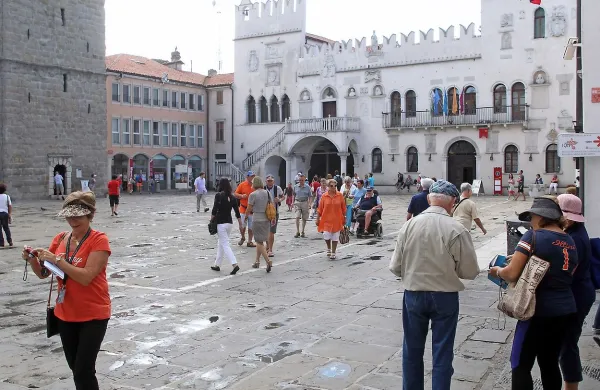 Koper je prejel naziv Zlata čaša gostoljubja.