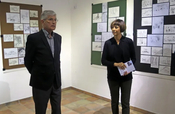  Jernej Kraigher in Nataša Kovšca na otvoritvi razstave Arhitekturne skice