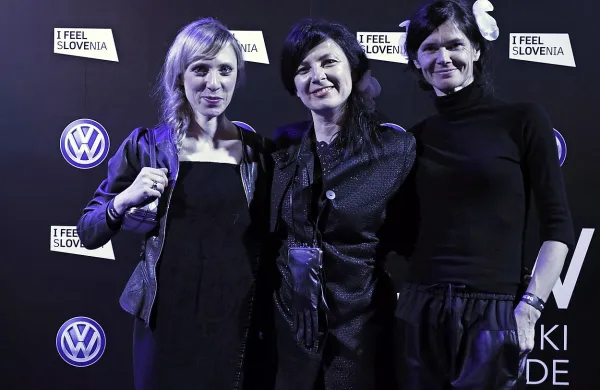 Tina Jereb, lastnica kavarne v goriškem Raštelu, modna 
oblikovalka Tanja Zorn Grželj in arhitektka Tanja Legat Lokar, 
ki je skrbela za styling.  