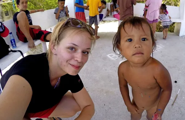 Tamara Lah je zelo uživala v delu s filipinskimi otroki.