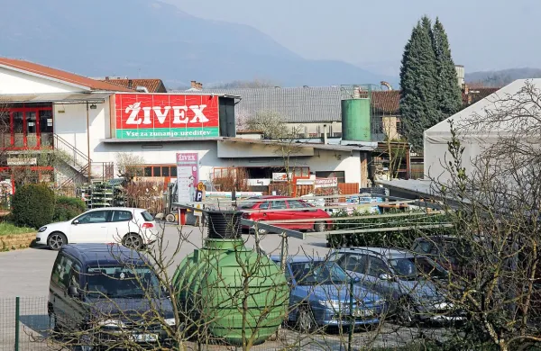 Tudi Živex, še pred nekaj leti eden vodilnih slovenskih ponudnikov izdelkov za zunanjo ureditev, je pristal v stečaju.
