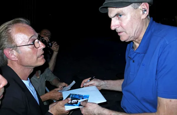 James Taylor in Aleksander Mežek sta  v Trstu na hitro 
obnovila staro znanstvo in se spomnila skupnih prijateljev. 