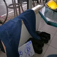 Po prihodu v Črno goro je moral najprej posušiti premočena oblačila. Radiator so mu ponudili na prvem bencinskem servisu za mejo.