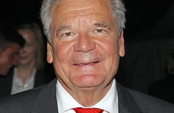 Nemški predsednik Joachim Gauck, ki je 100 let po pokolu 
Armencev v nekdanjem Otomanskem cesarstvu dogajanje 
prvič označil za genocid, je s svojo potezo ujezil Turčijo.