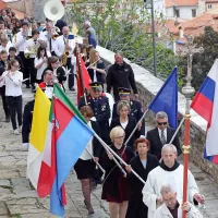 Sv. Jurij je  obvaroval praznik pred dežjem