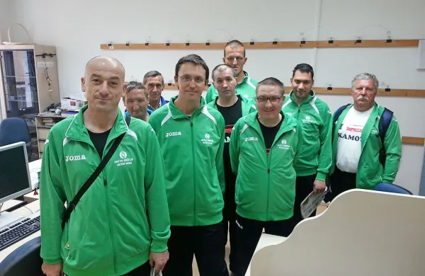 Na sedežu Primorskih novic v Kopru so nas danes obiskali 
člani Društva Sožitje in malonogometnega moštva SOS s 
Koroške.