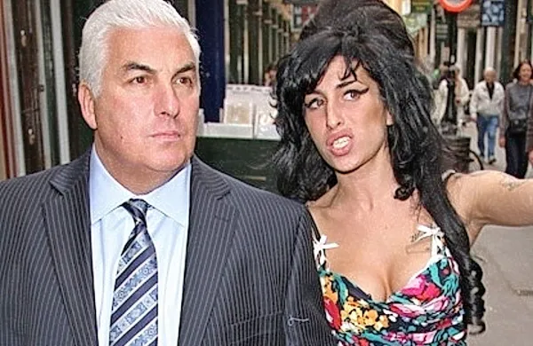 Mitch Winehouse je film o življenju njegove hčerke Amy 
Winehouse označil za zavajajoč