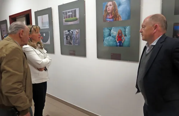Moje, razstavo fotografij Anite Vidic Grah, si je vredno 
ogledati.