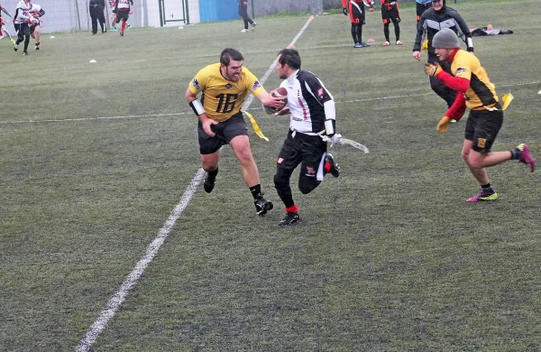 Turnir v Ajdovščini sta prekinila burja in dež. Domače ŠD 
Gladiators ga bo skušalo ponoviti konec maja.