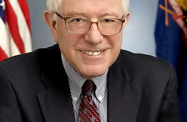 Bernard Sanders   napoveduje, da si bo prizadeval za višje 
davke najbogatejših in velikih korporacij, za zastonj šolanje 
na javnih univerzah, za večje regulacije Wall Streeta in bank 
ter bo nasprotoval prostotrgovinskim sporazumom, ki ne 
bodo ščitili pravic delavcev.