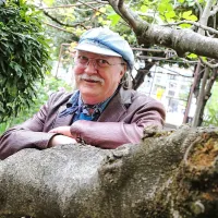 Tulio Furlanič je svojo glasbeno pot začel leta 1965 pri 
Kameleonih.