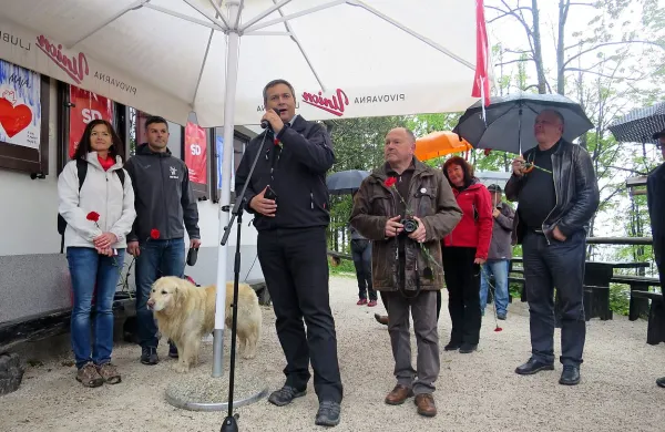  Na tradicionalnem hleviškem shodu je ob pomenu dela 
beseda tekla predvsem o vrednotah.

