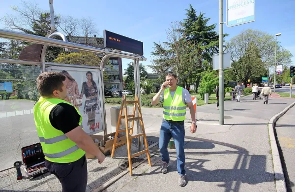 Na nekaterih postajališčih zdaj ni več nujno potreben vozni 
red, da se ve, kdaj od tam odpelje naslednji avtobus. 