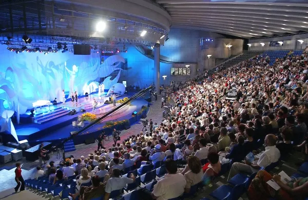 35. festival Melodije morja in sonca bo v soboto, 4. julija, v 
portoroškem Avditoriju.