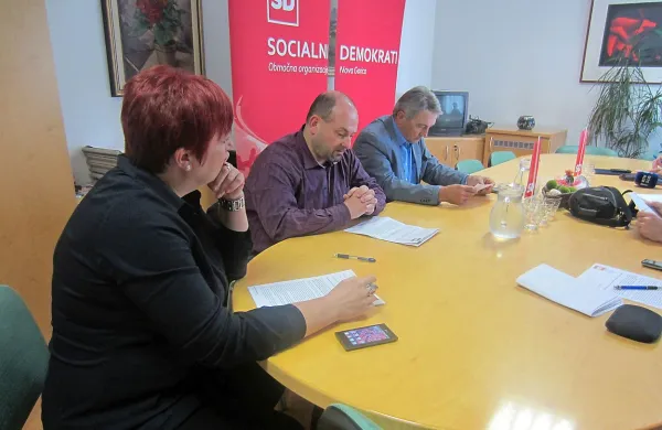 V SD predlagajo enako, kot bo CI z zbranimi podpisi občanov.