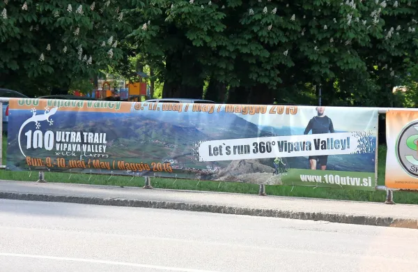 Ajdovce je zmotil angleški jezik, organizatorji odgovarjajo, da 
gre za mednarodno prireditev in za mednarodno uveljavljeno 
poimenovanje.