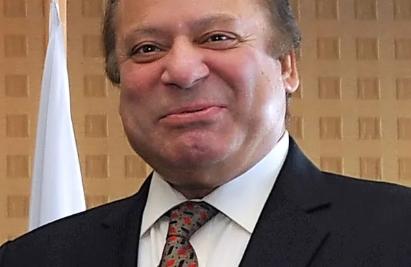  Talibani so sporočili, da je bil tarča napada pakistanski 
premier Navaz Šarif (na fotografiji).