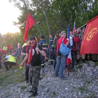 Mesec: Slavje s priokusom