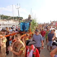 Kučan: Zaradi mladih se je treba spraviti s preteklostjo