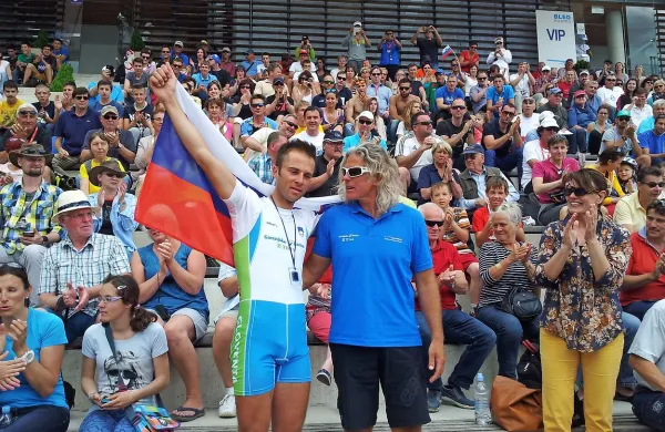 Rajko Hrvat, včerajšnji slovenski junak na Bledu, s trenerjem