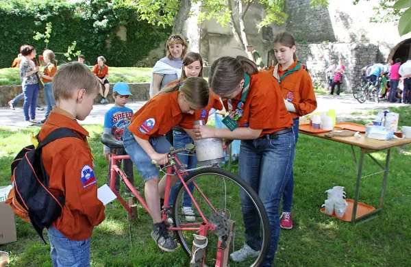 Kolomikser pod noge in sadni smuti je pripravljen. 