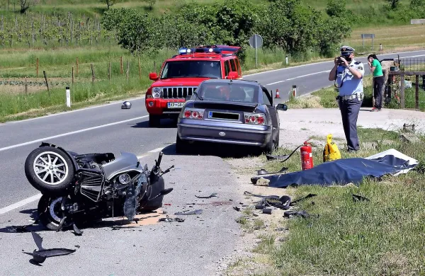Nesreča pri Sv. Nedelji je prva letošnja smrtna nesreča na 
cestah koprske policijske uprave. 