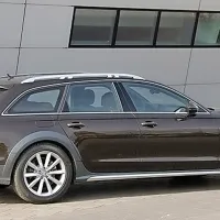 Koprski župan Boris Popovič se vozi v dve leti starem 
audiju.