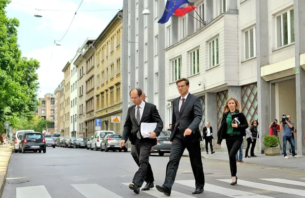 Dušan Mramor (levo) in Miro Cerar 