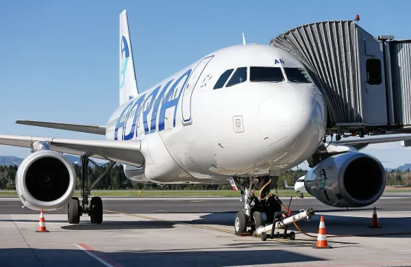 Člani sindikata kabinskega osebja Adria Airways so poslovodstvu za 1. junij napovedali stavko, so potrdili v Adrii 
Airways.