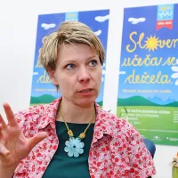 Kristina Udovič Kocjančič: “Pomembno je, da se 
nenehno izobražujemo in učimo, da 
izpopolnjujemo svoje znanje, da pridobivamo 
nove veščine, in to v vseh življenjskih obdobjih.”
