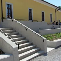 Dostop do muzeja Lipikum je sedaj lažji in omogočen tudi 
gibalno oviranim osebam.